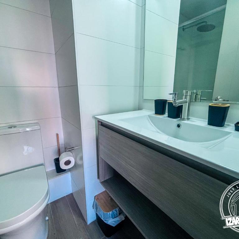 Vistas Andinas Apartamento: A/C, Wifi y Centrico - Apartamento - 14