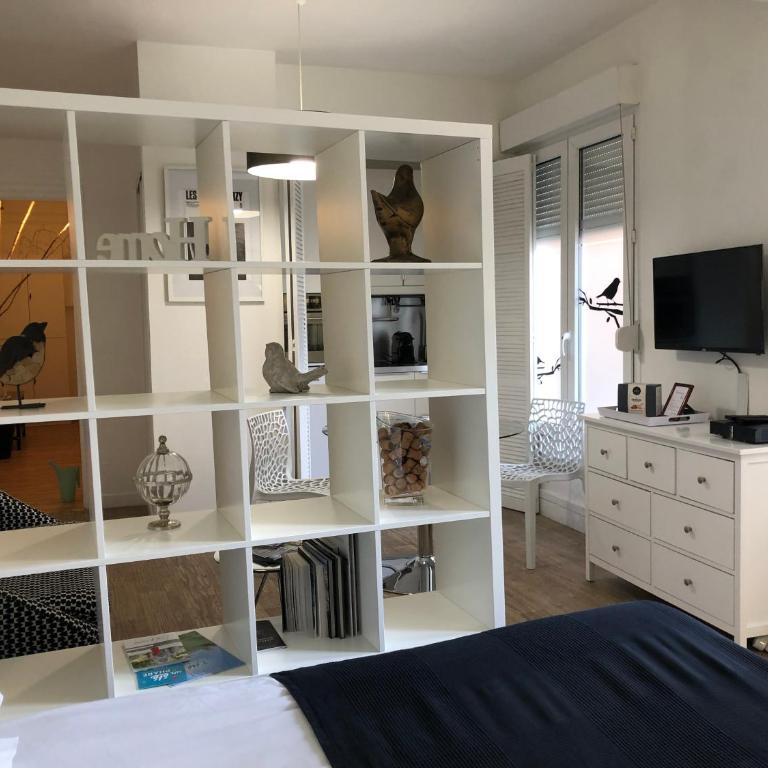 LE NID DES HALLES, Centre Reims, Boulingrin - Studio Lit Queen-Size - 2
