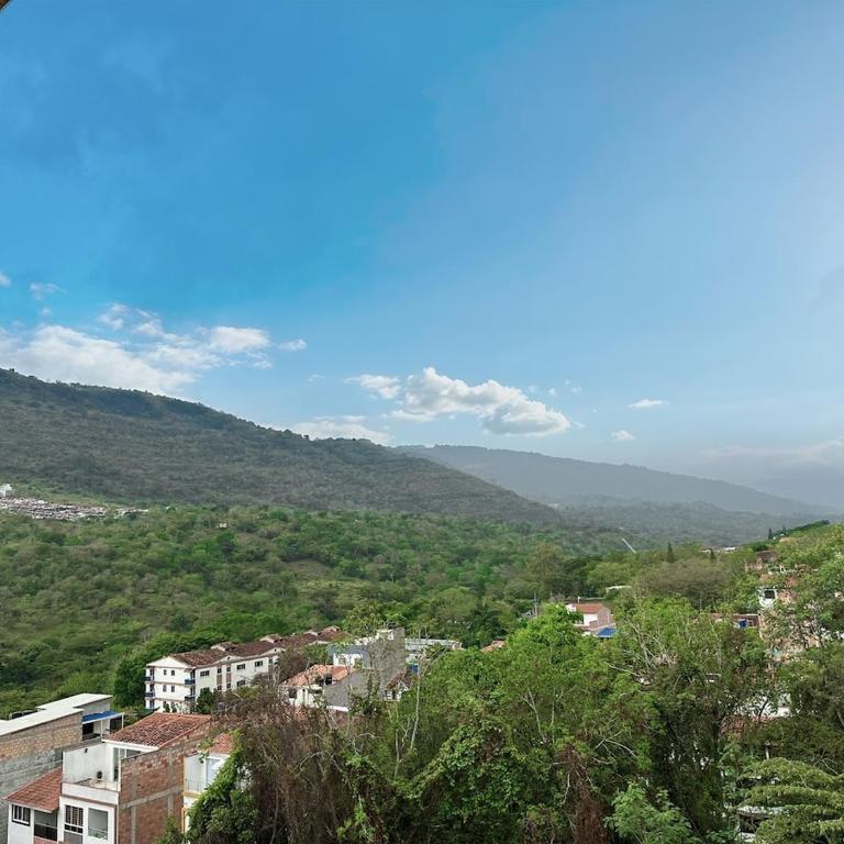 Apartamento vista hermosa a montañas y ciudad - Apartamento de 3 dormitorios - 5