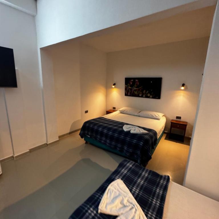 Blue House - Family Room - 9