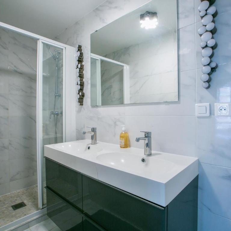 Spacious One Bedroom Apartment near Eiffel Tower - Apartamento de 1 dormitorio - 12