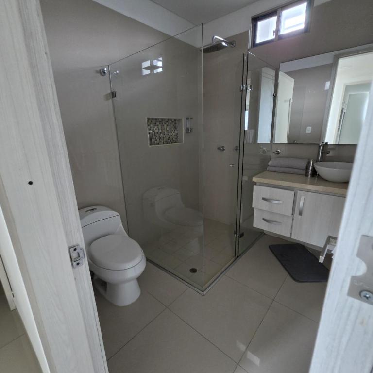 Luxury 3br 2ba Penthouse close to Airport-Beach-Rooftop Pool - Apartment - 18