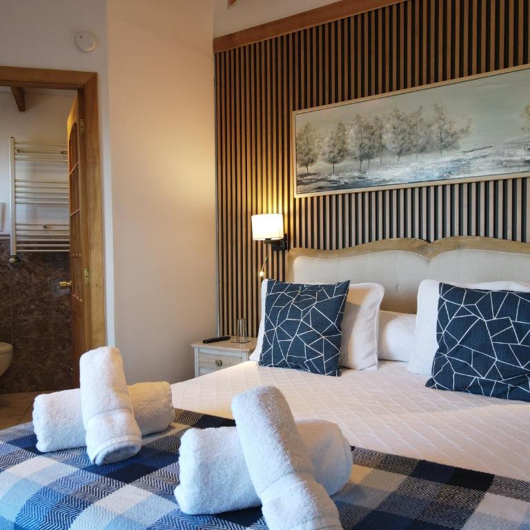 Hostal Fernando de Magalhaes - Deluxe Double Room with Sea View - 12