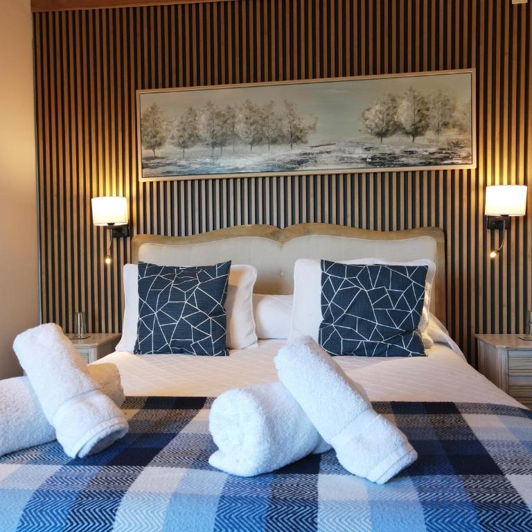 Hostal Fernando de Magalhaes - Deluxe Double Room with Sea View - 11