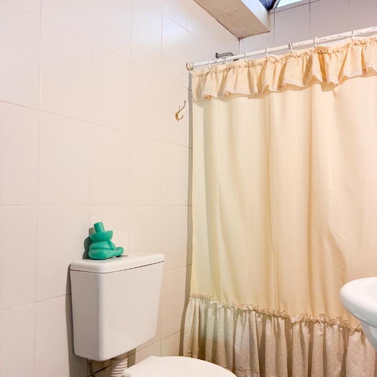 CASA MAIPÚ, acogedora y cerca de la Laguna, con pileta - Casa de 2 dormitorios - 30