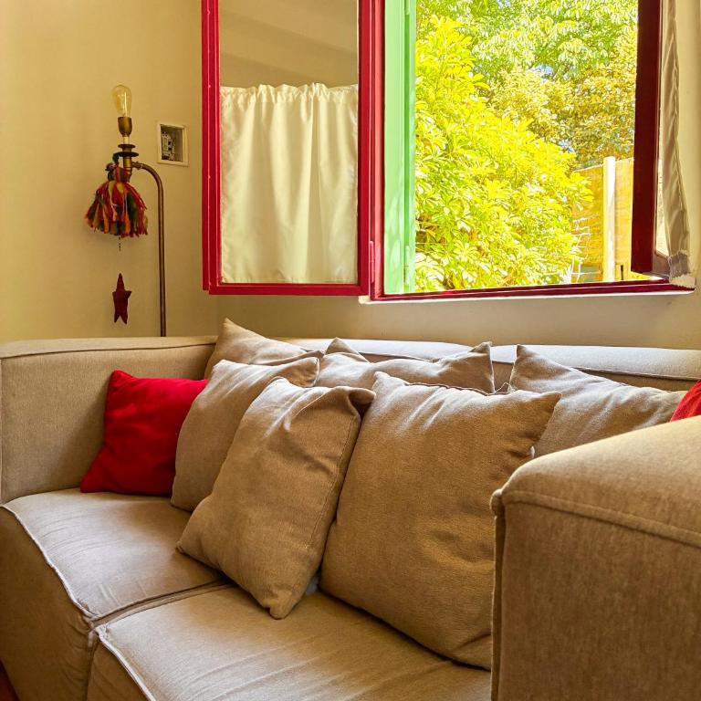 CASA MAIPÚ, acogedora y cerca de la Laguna, con pileta - Casa de 2 dormitorios - 48