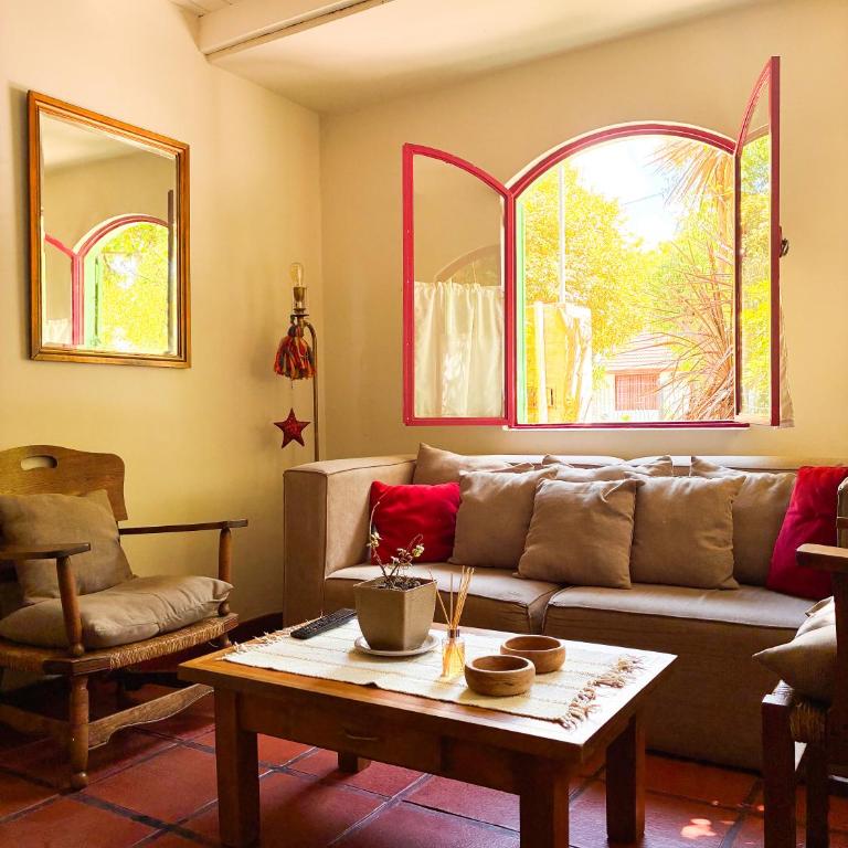 CASA MAIPÚ, acogedora y cerca de la Laguna, con pileta - Casa de 2 dormitorios - 2