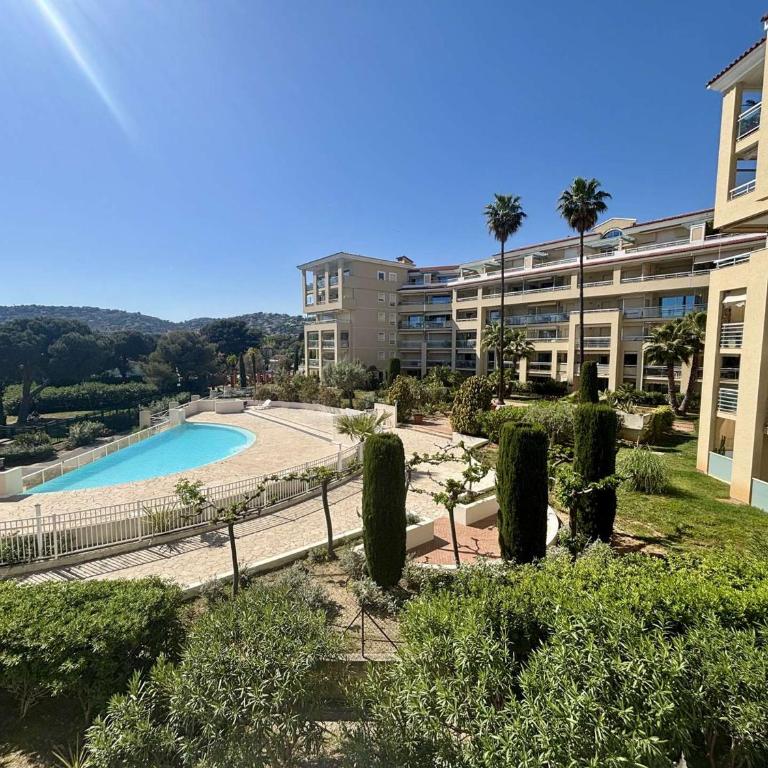 Appartement lumineux, vue parc - 4 pers. - FR-1-252-202 - Apartment - 1