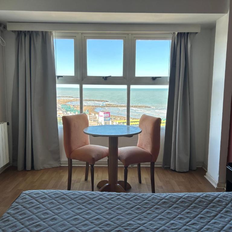 Hotel Atlántico Suites - Standard Double Room - 4