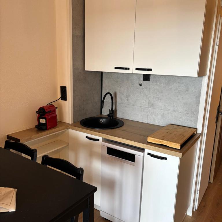 La petite maison - One-Bedroom Apartment - 6