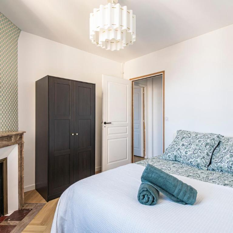 13 Place Royal - Center - Reims Cathedral Historic - Appartement 2 Chambres Deluxe - 12