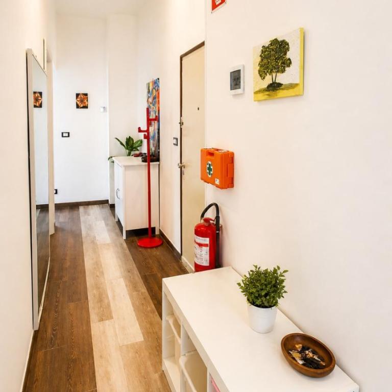Sweet Verona - Appartamento con 2 Camere da Letto - 9