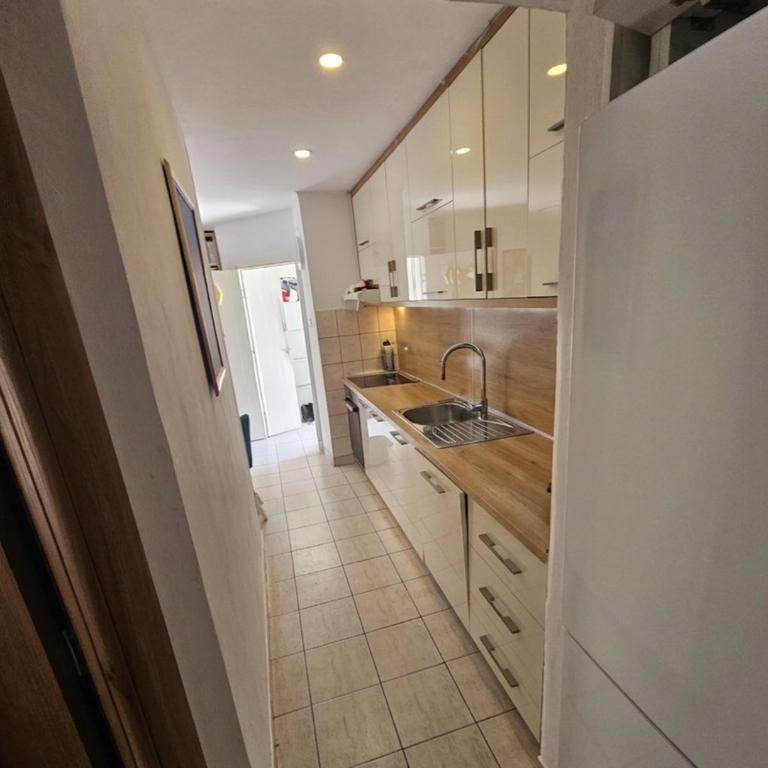 Žana - Two-Bedroom Apartment - 5