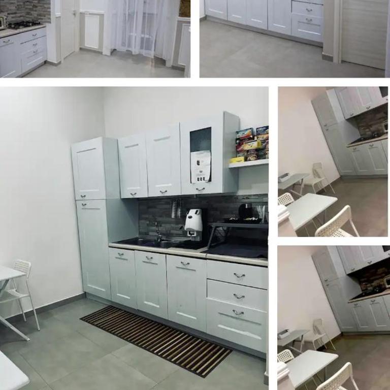 B&B Le quattro porte di napoli CENTRO STORICO - Camera Matrimoniale con Bagno Privato - 1