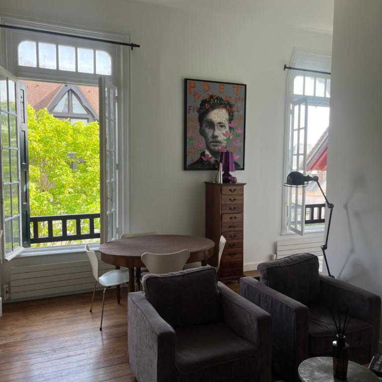 Appartement élégant 45m2 - Plage à pied, Deauville centre - Deluxe One-Bedroom Apartment with Garden View - 16