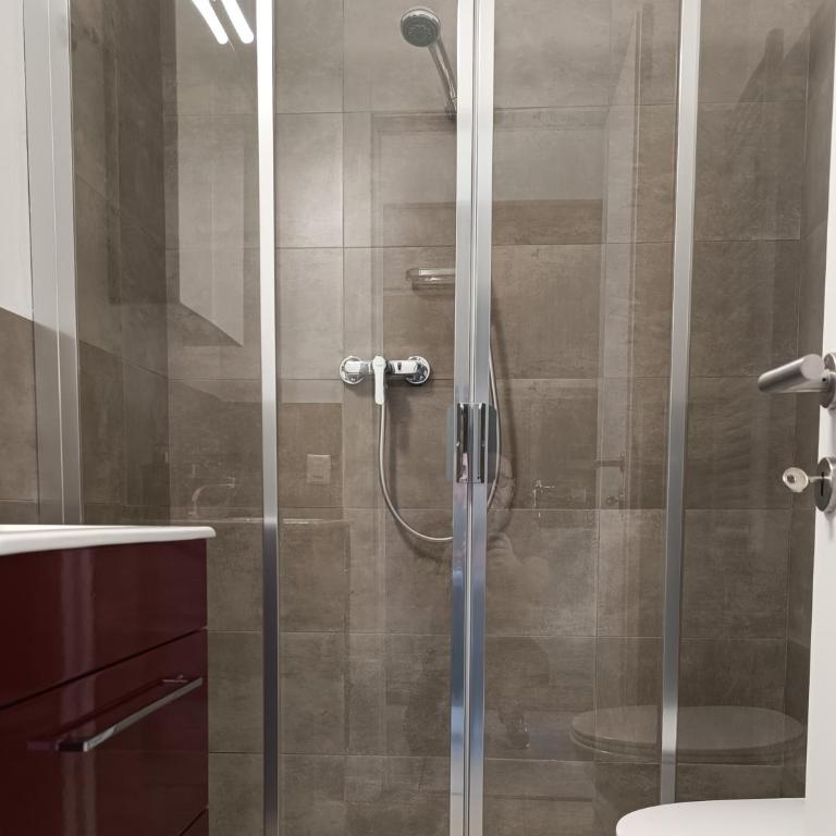Design Studio with Balcony & Parking Lugano - Appartamento con 1 Camera da Letto - 13