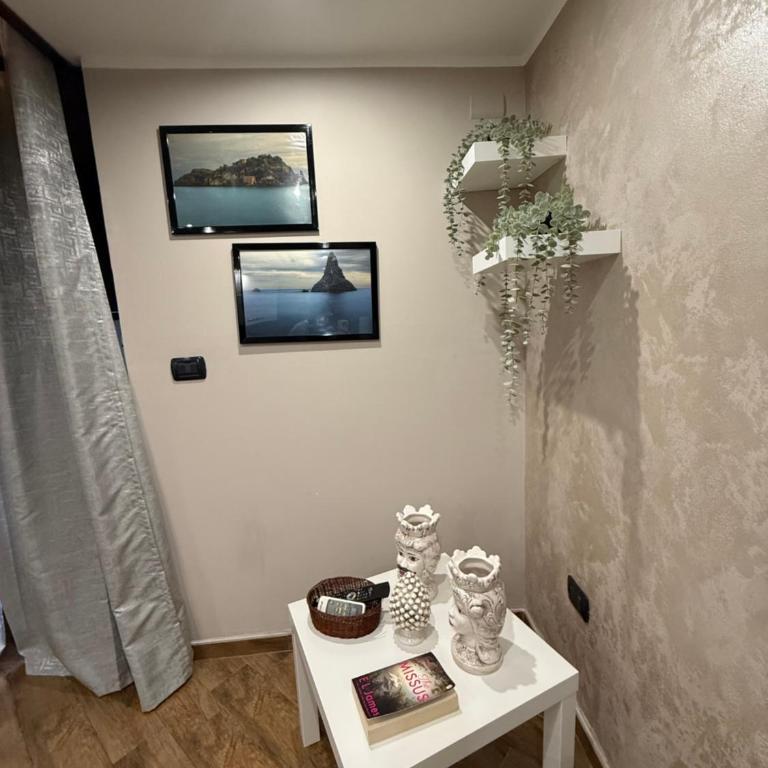 Victorys home - One-Bedroom House - 8