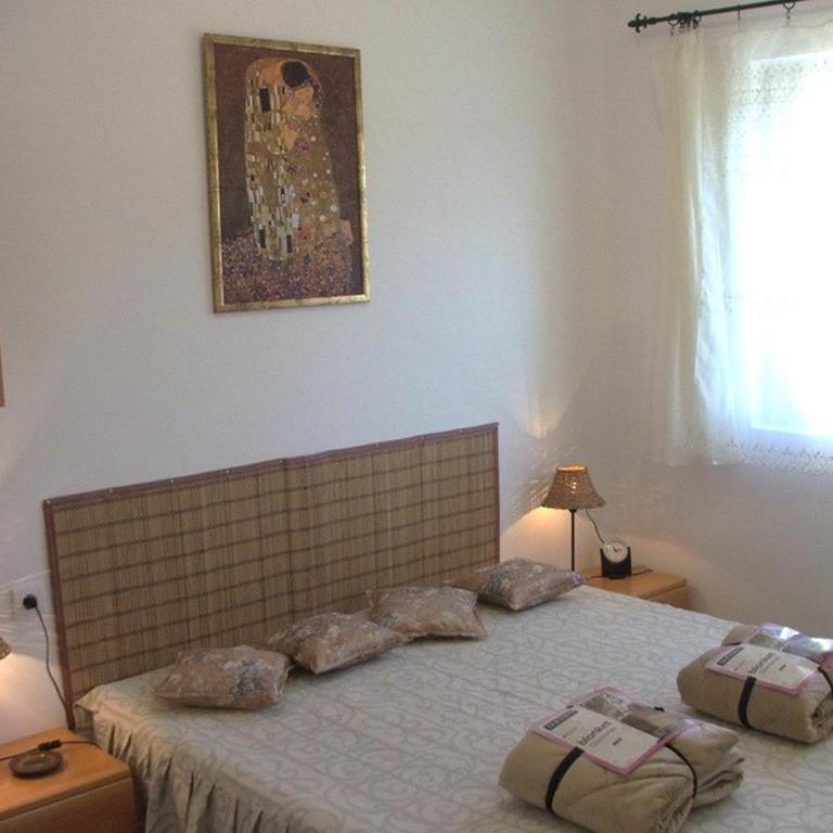 Nusha - One-Bedroom Apartment - 2