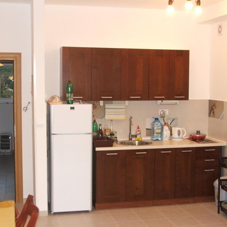 Nusha - One-Bedroom Apartment - 3