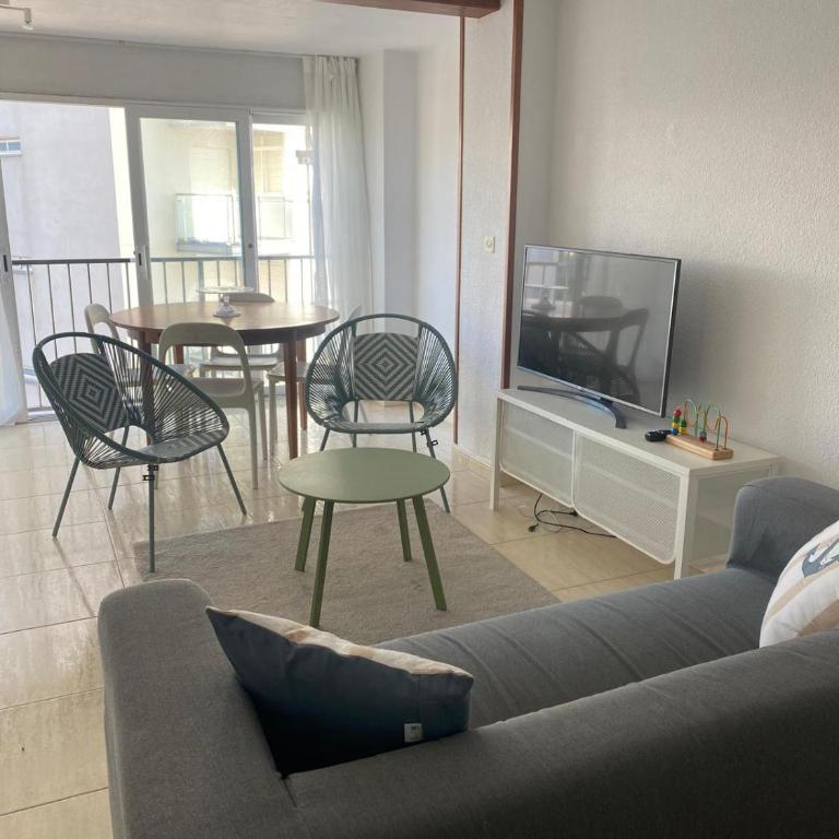 Apartamento con vistas laterales al mar en Platja - Apartamento de 3 dormitorios - 7