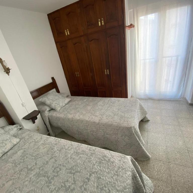 Apartamento con vistas laterales al mar en Platja - Apartamento de 3 dormitorios - 9