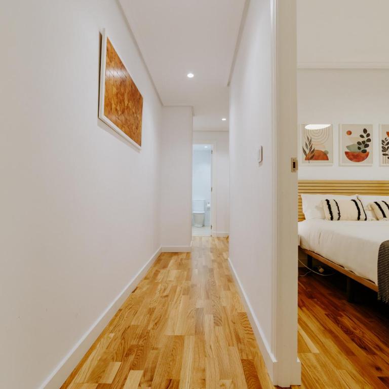 Alojamiento en pleno centro con WIFI y Aire Acondicionado - Two-Bedroom Apartment - 18