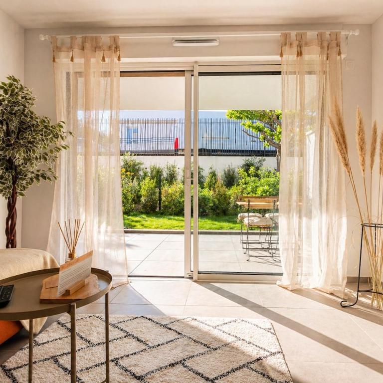 Casa Loubet - Rez-de-jardin avec piscine rooftop, salle de sport & parking privé - BY AURAconciergerie - Apartamento de 1 dormitorio con jardín - 3