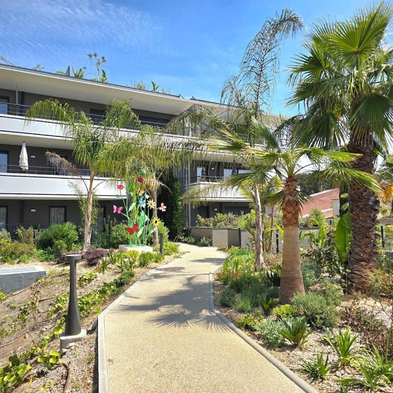Casa Loubet - Rez-de-jardin avec piscine rooftop, salle de sport & parking privé - BY AURAconciergerie - Apartamento de 1 dormitorio con jardín - 26