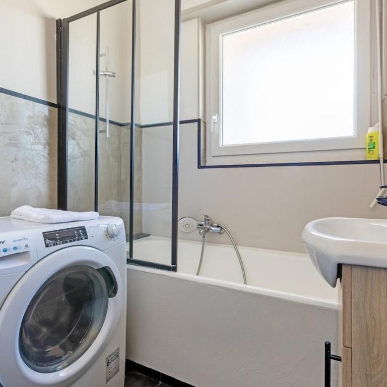 By FLB Property - La Suite Lumière - Monolocale Deluxe - 14