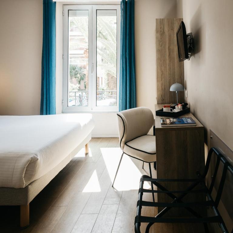 Hôtel Le Petit Castel - Chambre Double Standard - 5