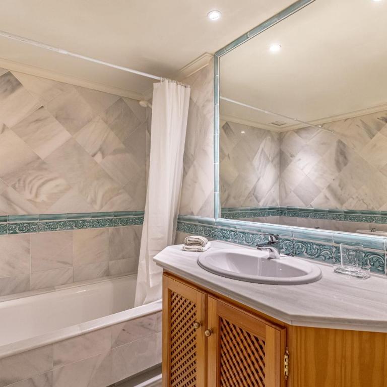 Elegant Golf Apt, Peace, Pool, Panoramic Views - Apartamento de 3 dormitorios - 26