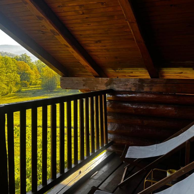 Pine River Dobrenica - Three-Bedroom Chalet - 32