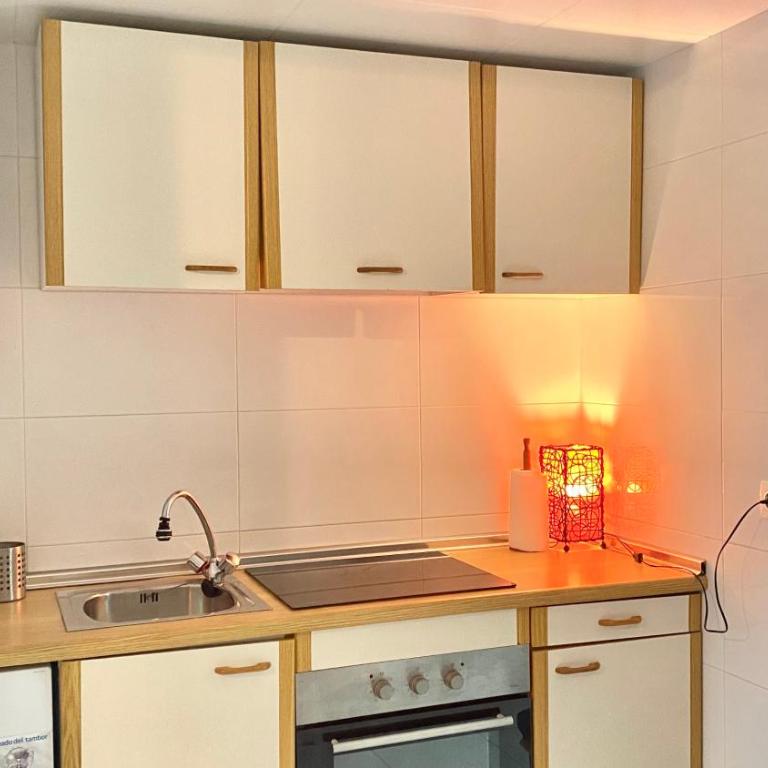 Flat 5 minutos from beach w pool view! - Apartamento de 1 dormitorio - 10