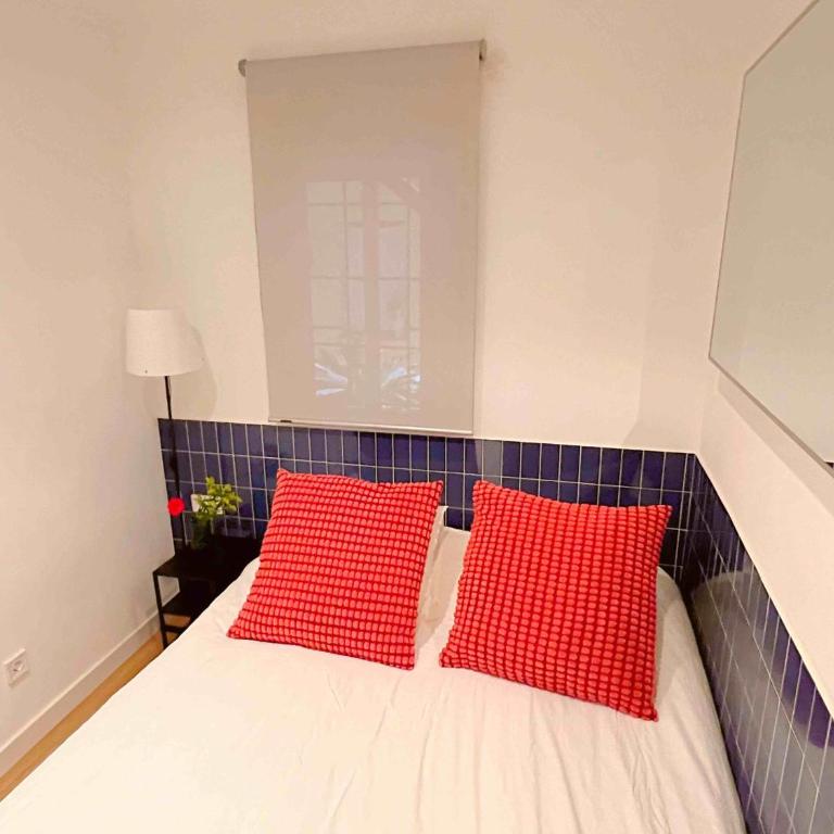 Charming 1bed flat in Plaza Lavapies! - One-Bedroom Apartment - 1