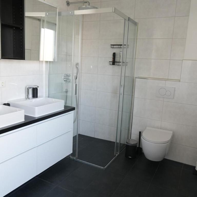 Haus für 8 Gäste mit Garten und Parkplatz in ruhiger Lager - Haus mit 3 Schlafzimmern - 4