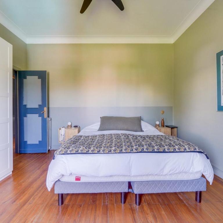 Très belle Maison avec Piscine et Jardin - Maison 4 Chambres - 8