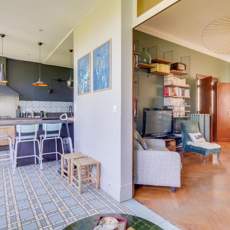 Très belle Maison avec Piscine et Jardin - Maison 4 Chambres - 4