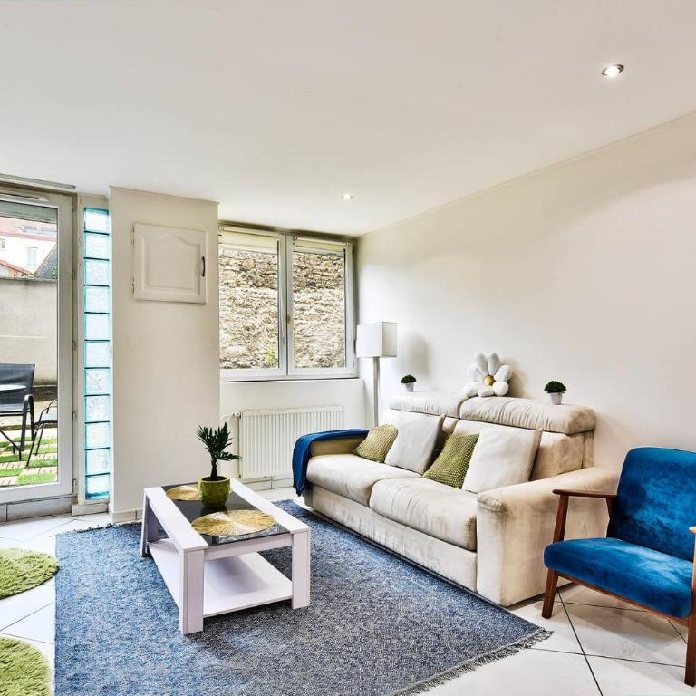 Appartement avec cour privative à Saint-Étienne - Appartement 1 Chambre avec Terrasse - 12