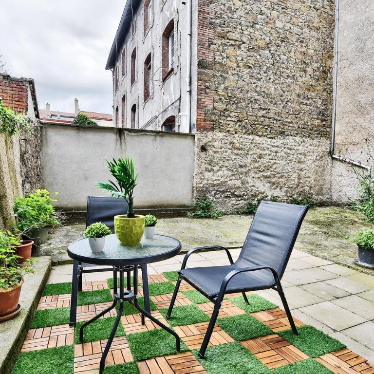 Appartement avec cour privative à Saint-Étienne - Appartement 1 Chambre avec Terrasse - 18