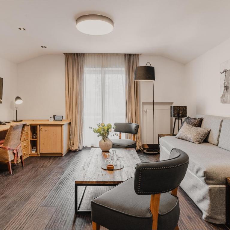 Staudacherhof in Garmisch-Partenkirchen I Blick aufs Zugspitzmassiv I einzigartige Bayurvida Küche - Suite mit Balkon - 8