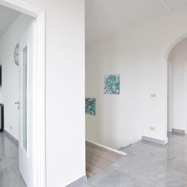 2 Bedroom Beautiful Apartment In Albenga - Two-Bedroom Apartment with Balcony - 3