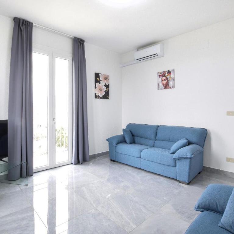 2 Bedroom Beautiful Apartment In Albenga - Two-Bedroom Apartment with Balcony - 5