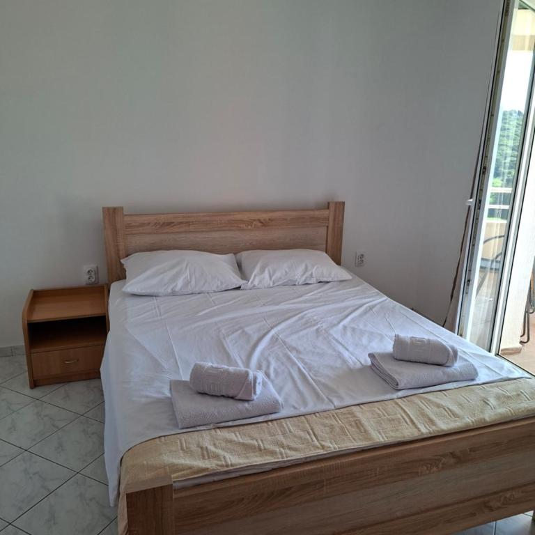 Lucky Relax Lučice - Two-Bedroom Apartment - 9