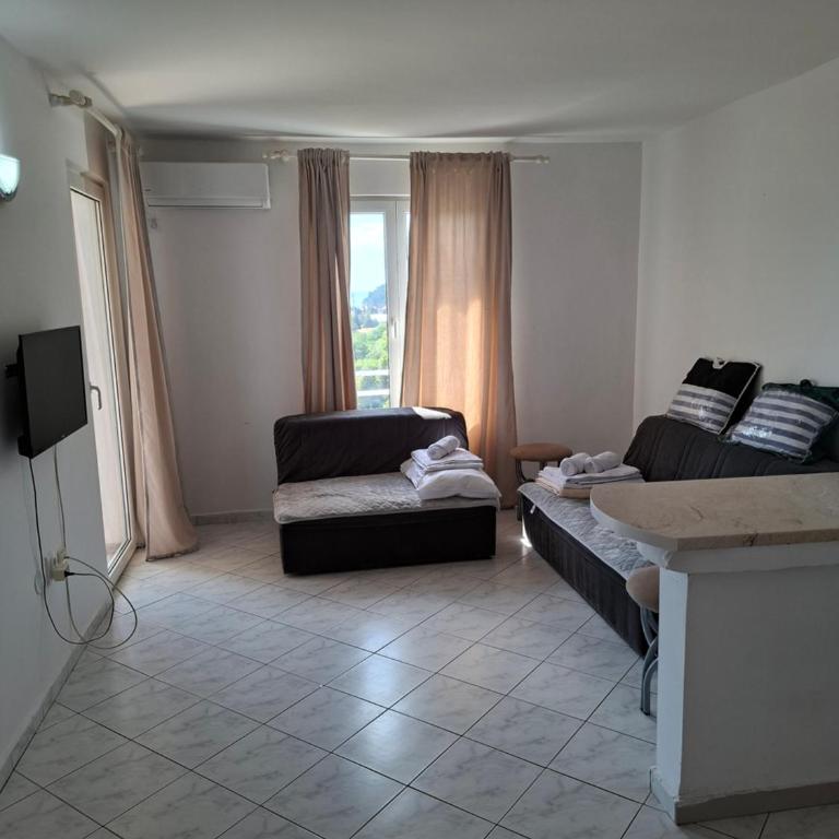 Lucky Relax Lučice - Two-Bedroom Apartment - 11