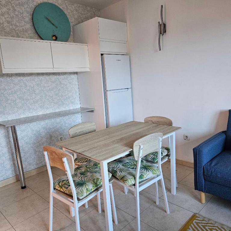 Oasis Royal 2 Dormitorios 3 Piscinas-fibra ptica - Apartamento - 25