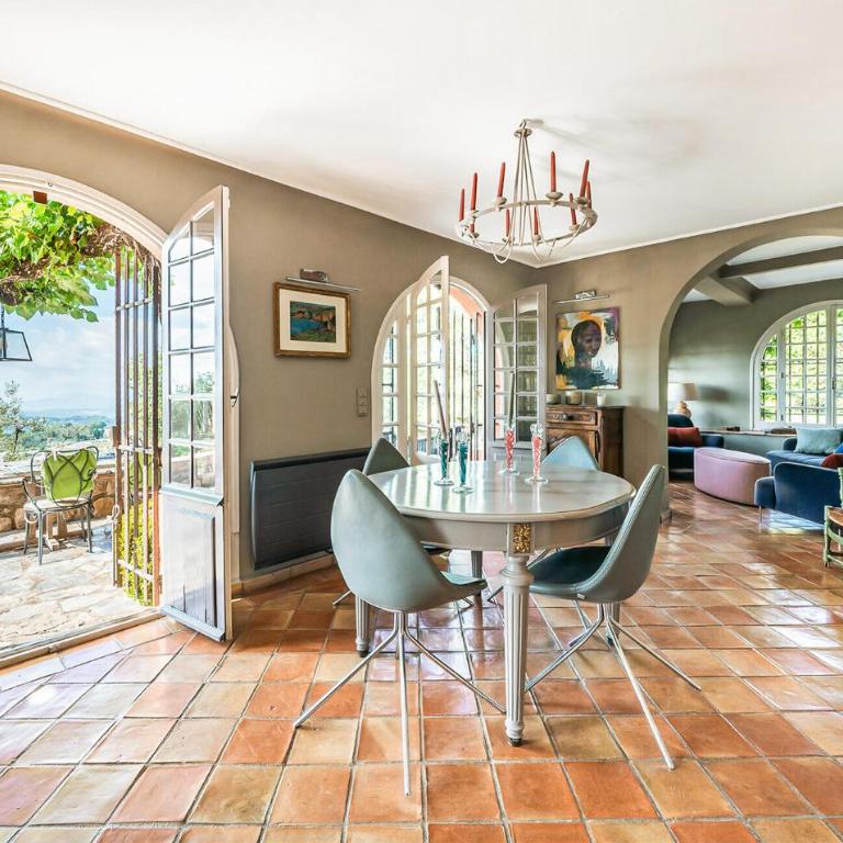 Nice Home In Châteauneuf-Grasse - Casa a Schiera con 3 Camere da Letto - 3