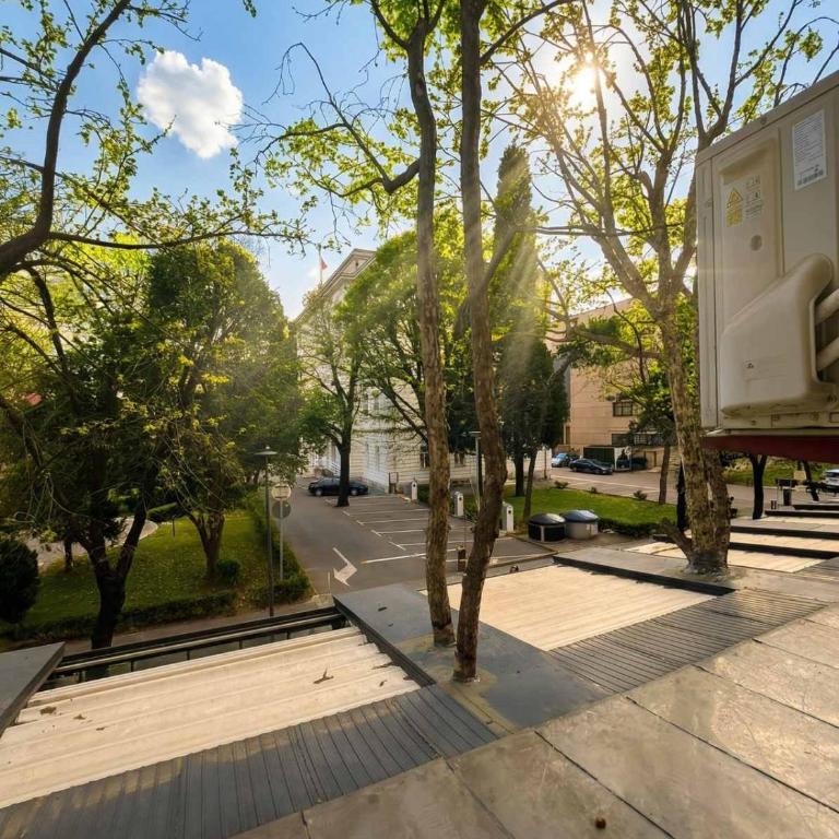 Luxury Stay in the Heart of Podgorica - Bokeška Street - One-Bedroom Apartment - 8