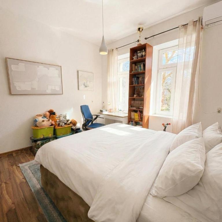 Luxury Stay in the Heart of Podgorica - Bokeška Street - One-Bedroom Apartment - 12