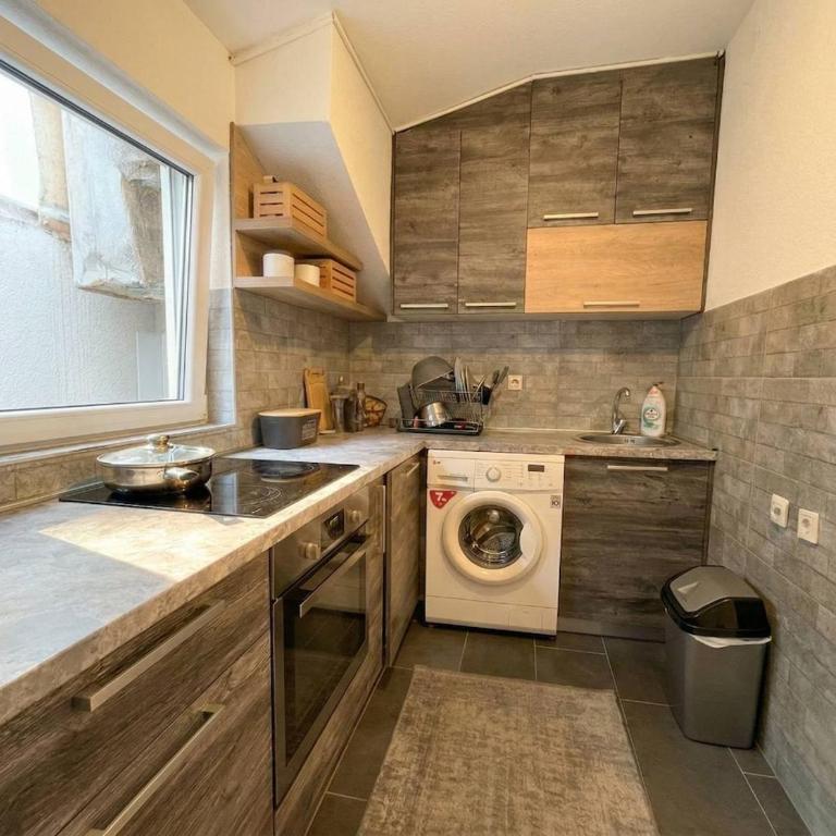 Luxury Stay in the Heart of Podgorica - Bokeška Street - One-Bedroom Apartment - 13