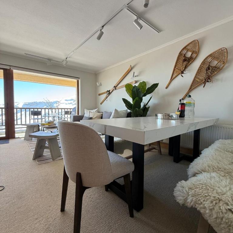Newly Remodeled Ski IN OUT - Three-Bedroom Apartment - 6